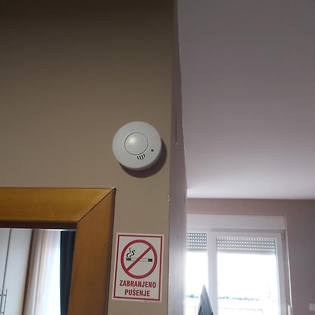 Apartman *Joy* Osijek Zewnętrze zdjęcie